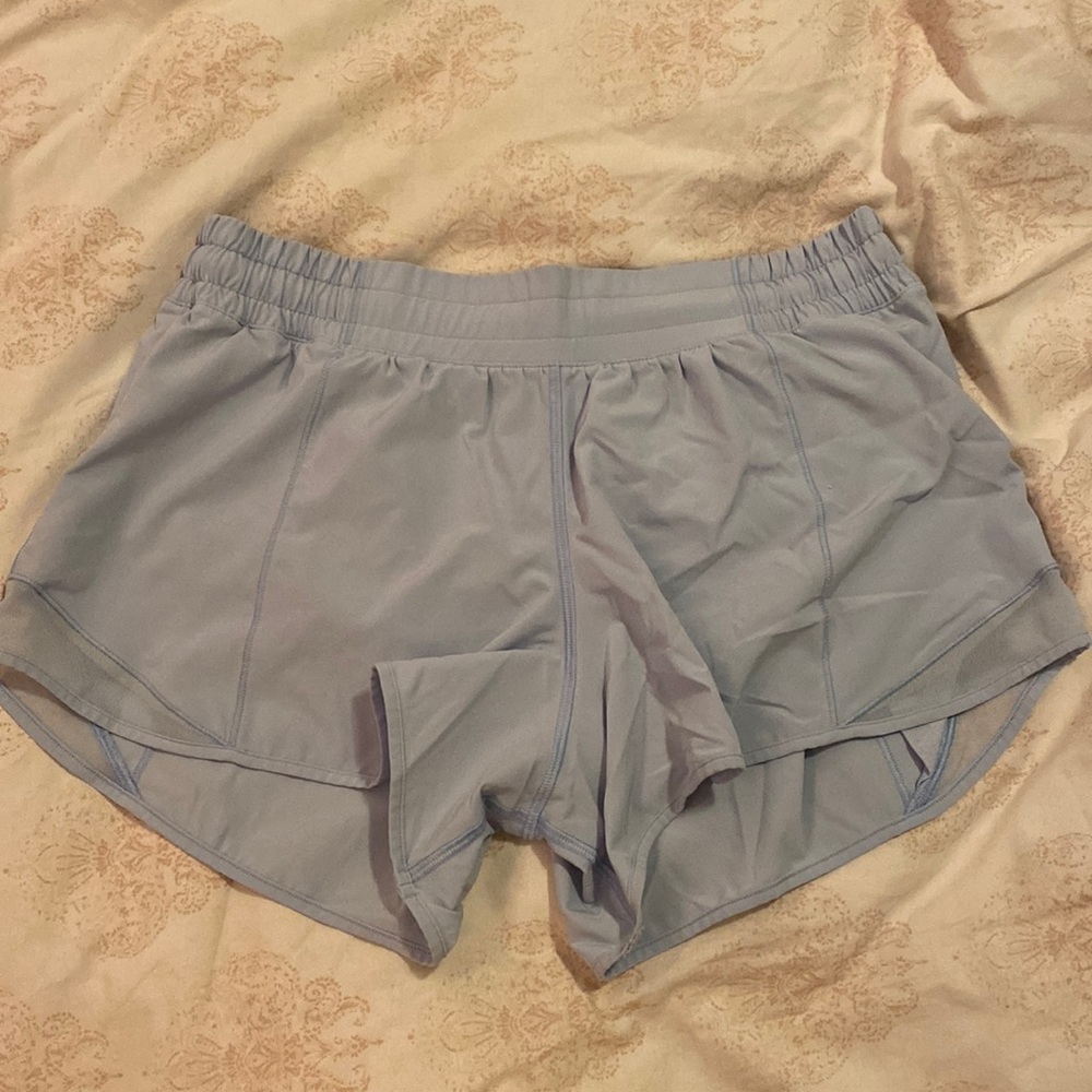 Lululemon Hotty Hot Low-Rise Lined Short 4" in the color Blue Linen. Size 10.